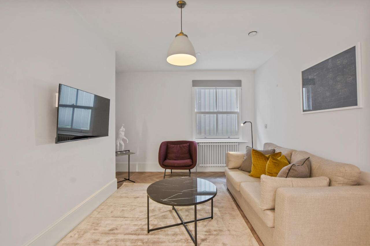Victoria House by Aeria Apartments photo 2
