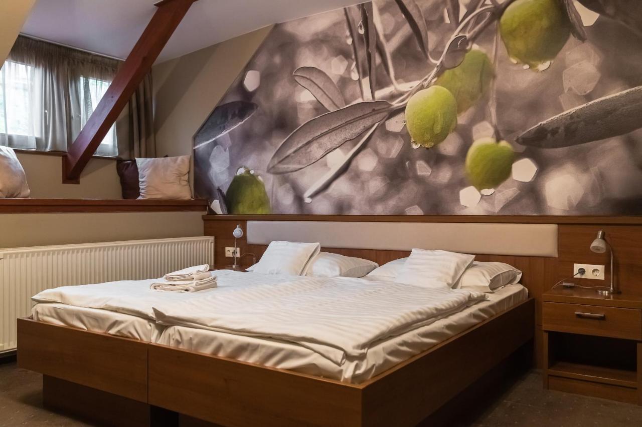Oliva Hotel - 2