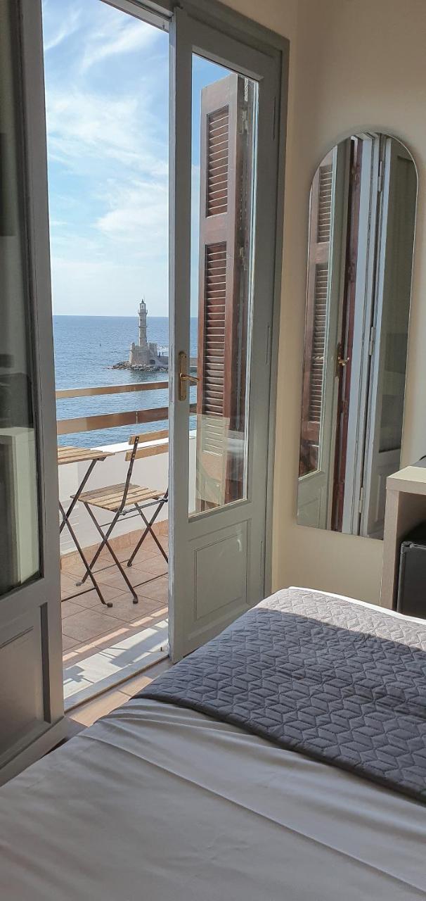 Photo - Amphitrite Hotel