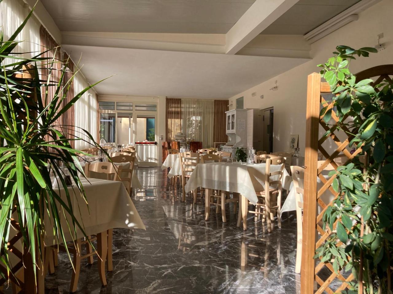 Hotel Verdesolemare photo 3