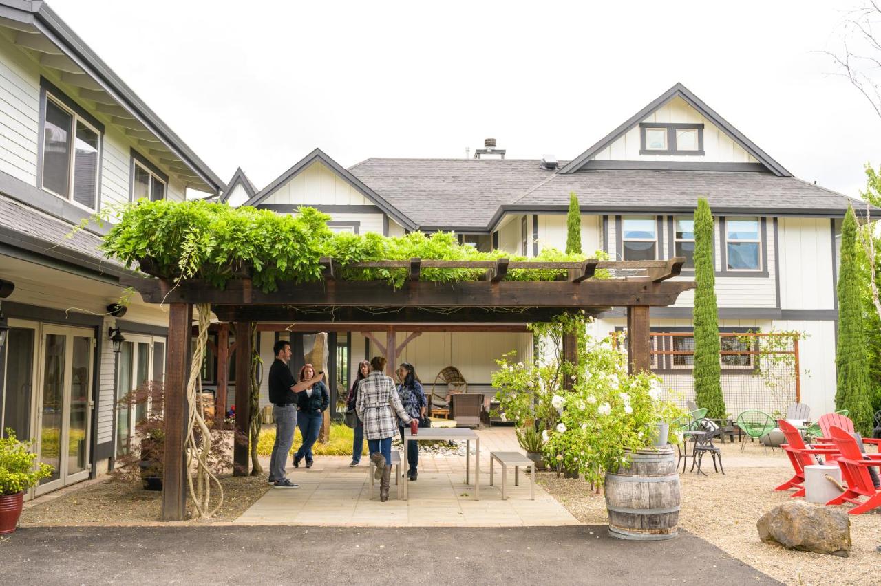 The Setting Inn Willamette Valley photo 2