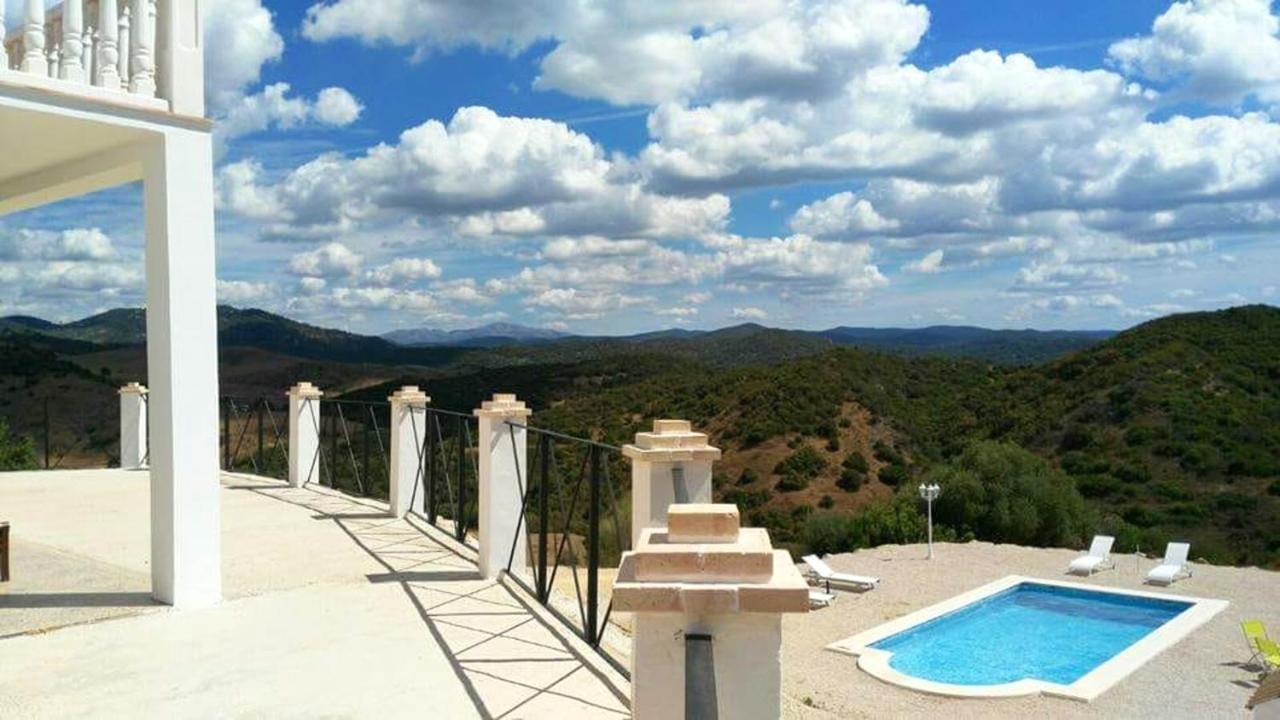 Elegant Villa in Algar with Private Pool - 3