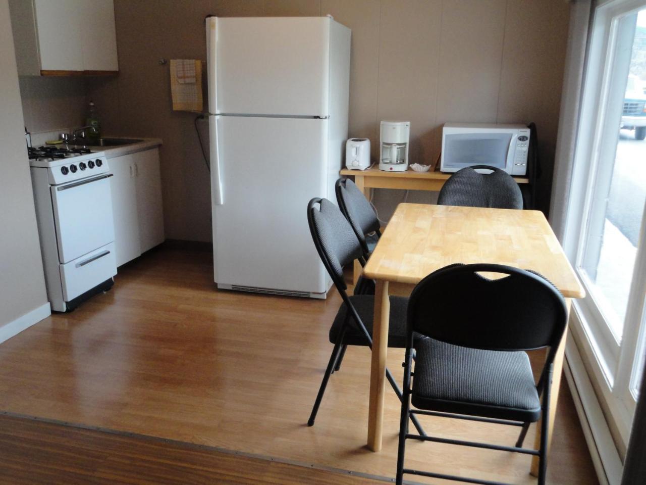 Apple Tree Inn photo 3