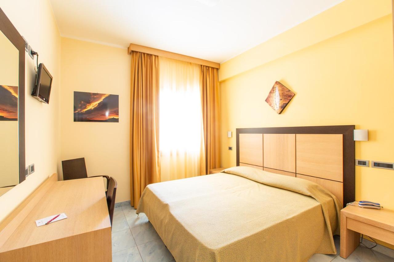Marc Hotel photo 3