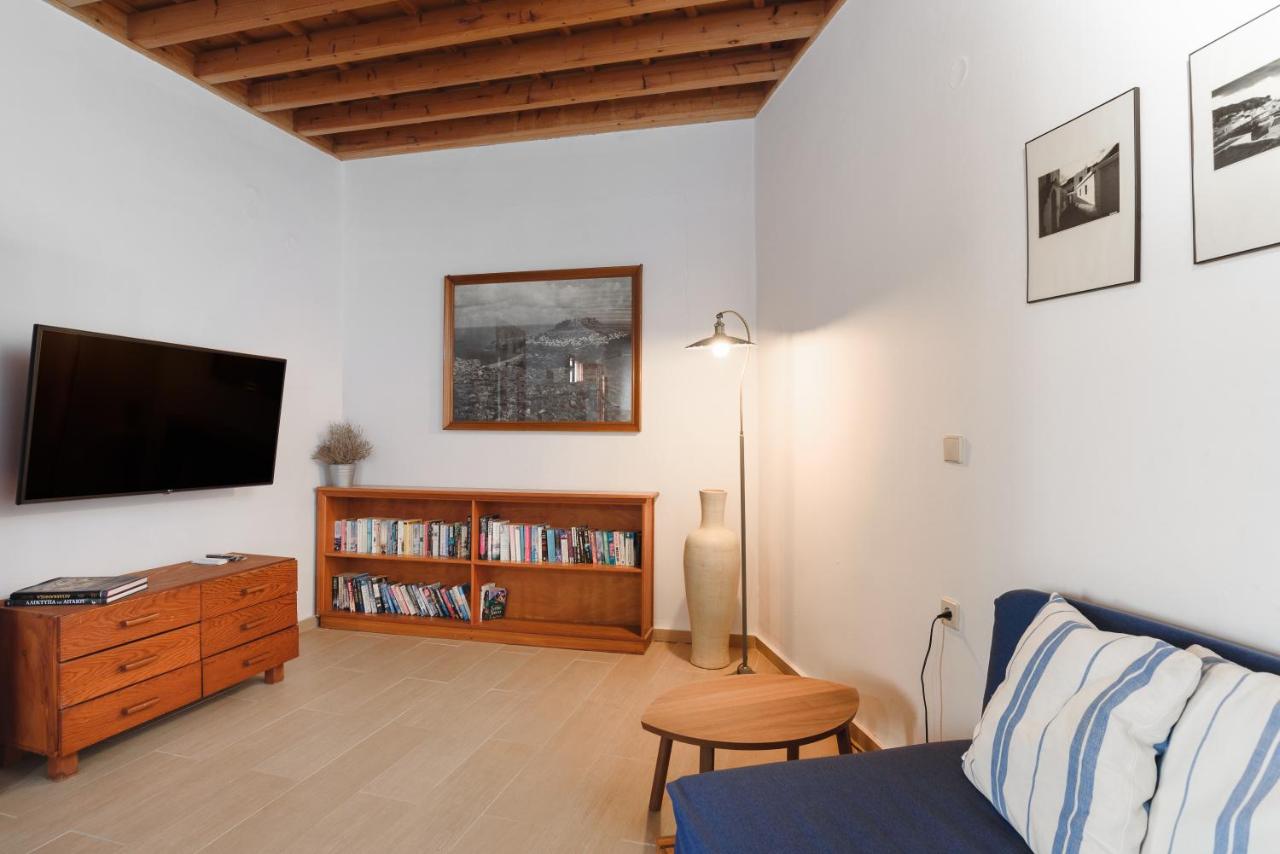 Thea Villas and Suite photo 2