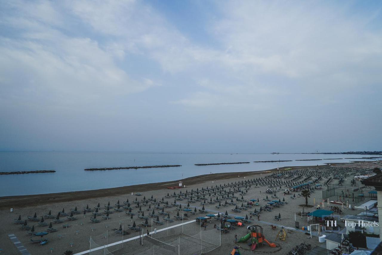 Nautic Beach Hotel photo 2