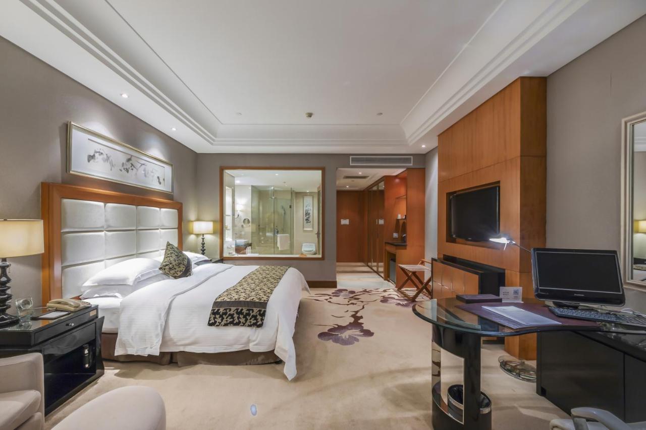 Wyndham Xinyang Downtown photo 3