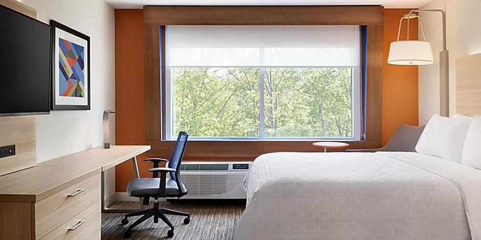 Holiday Inn Express and Suites Little Rock Downtown By IHG photo 2