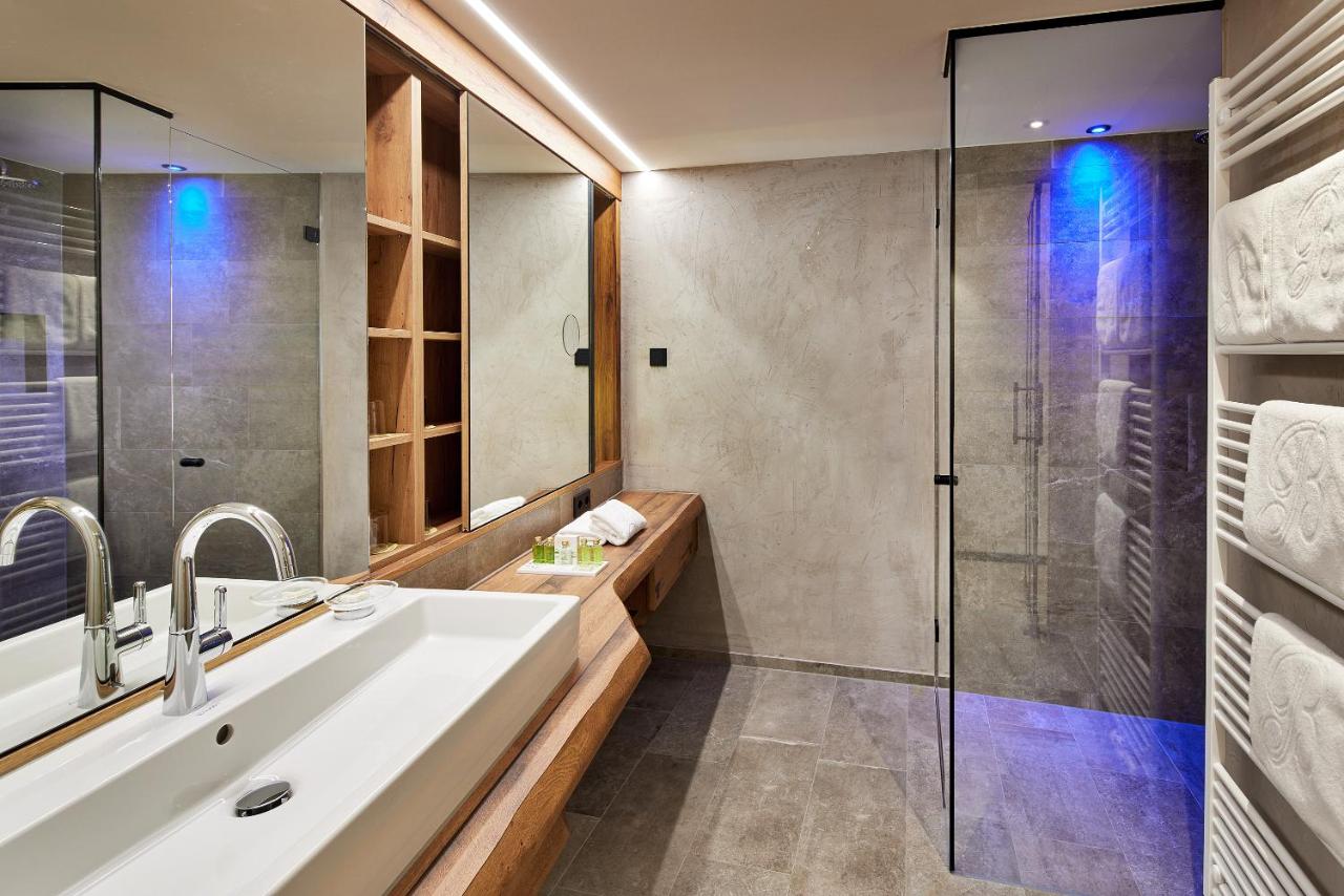 Hotel Berghof Crystal Spa & Sports photo 2