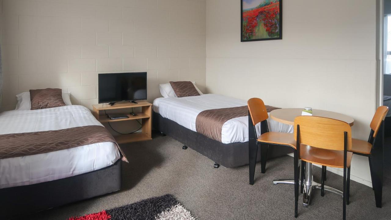 Fiesta Court Motel photo 4