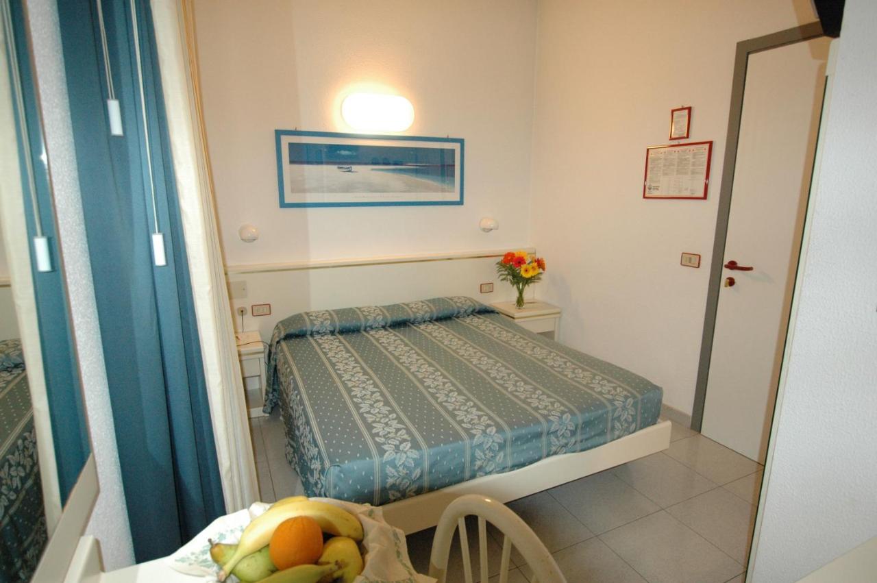 Hotel Crystal photo 2