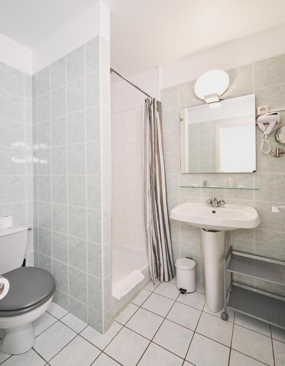 LOGIS Hotel Du Theatre photo 4