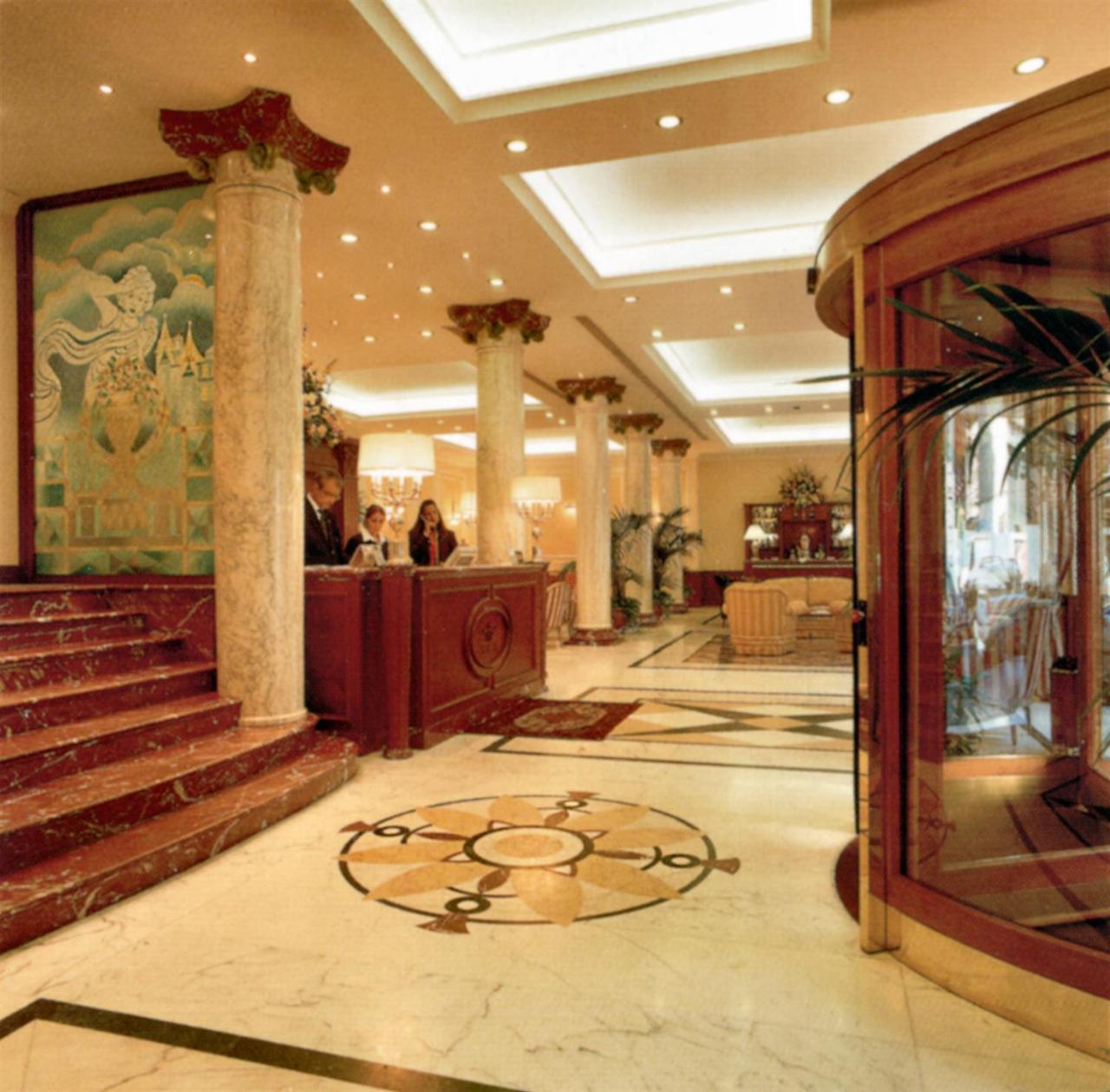 Andreola Central Hotel - 3