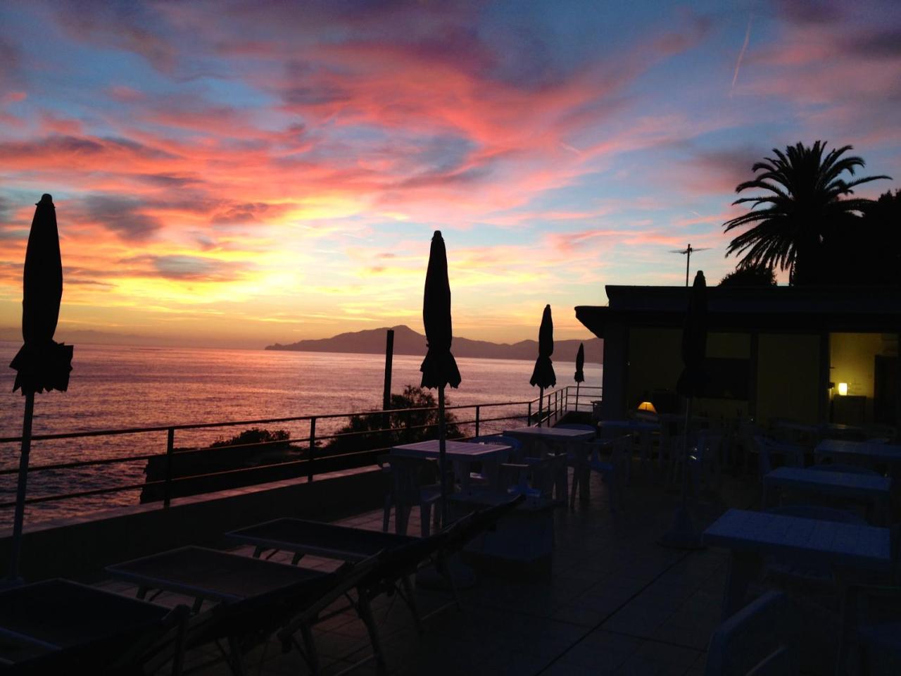 Hotel La Scogliera photo 3