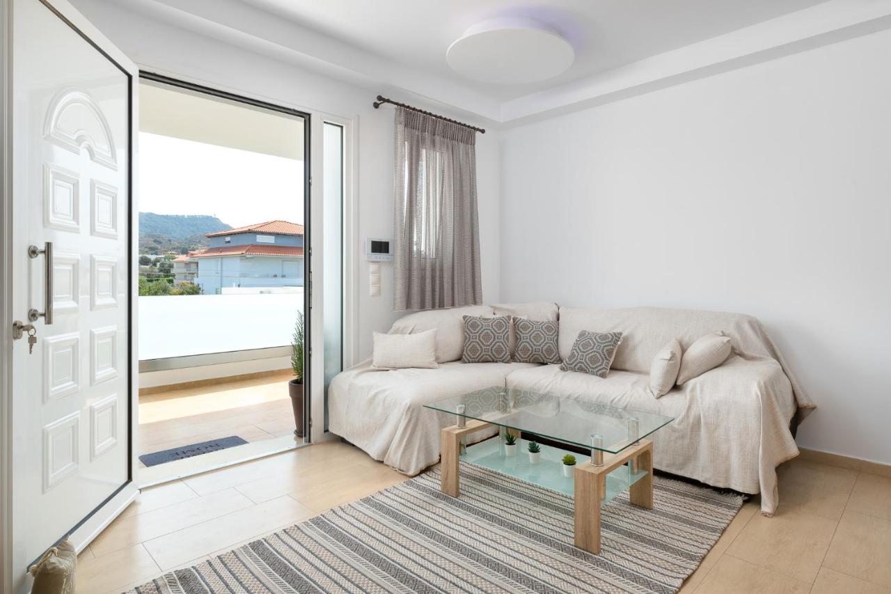 White House Kokas Luxury Apartments - 4
