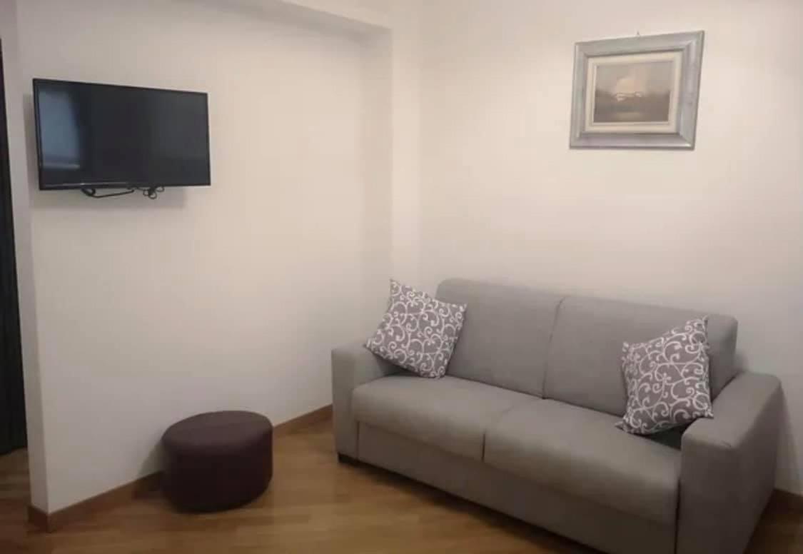 B&B APARTAMENTS Milano Bocconi photo 3