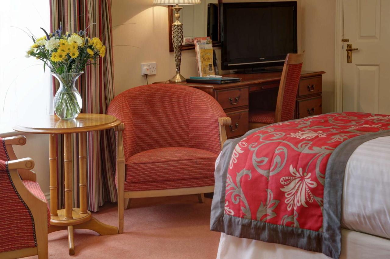 Old Hunstanton Le Strange Arms Hotel photo 2