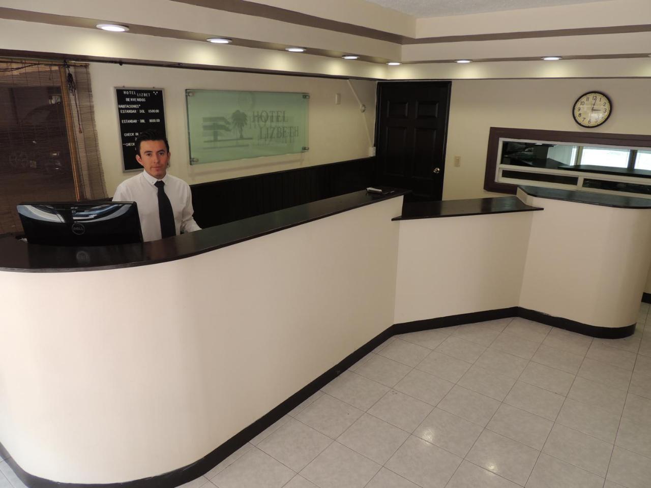 Hotel Lizbeth photo 2