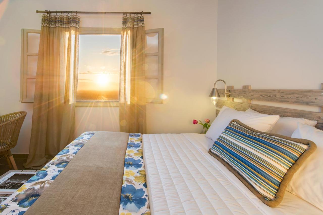 Caldera's Dolphin Suites photo 3