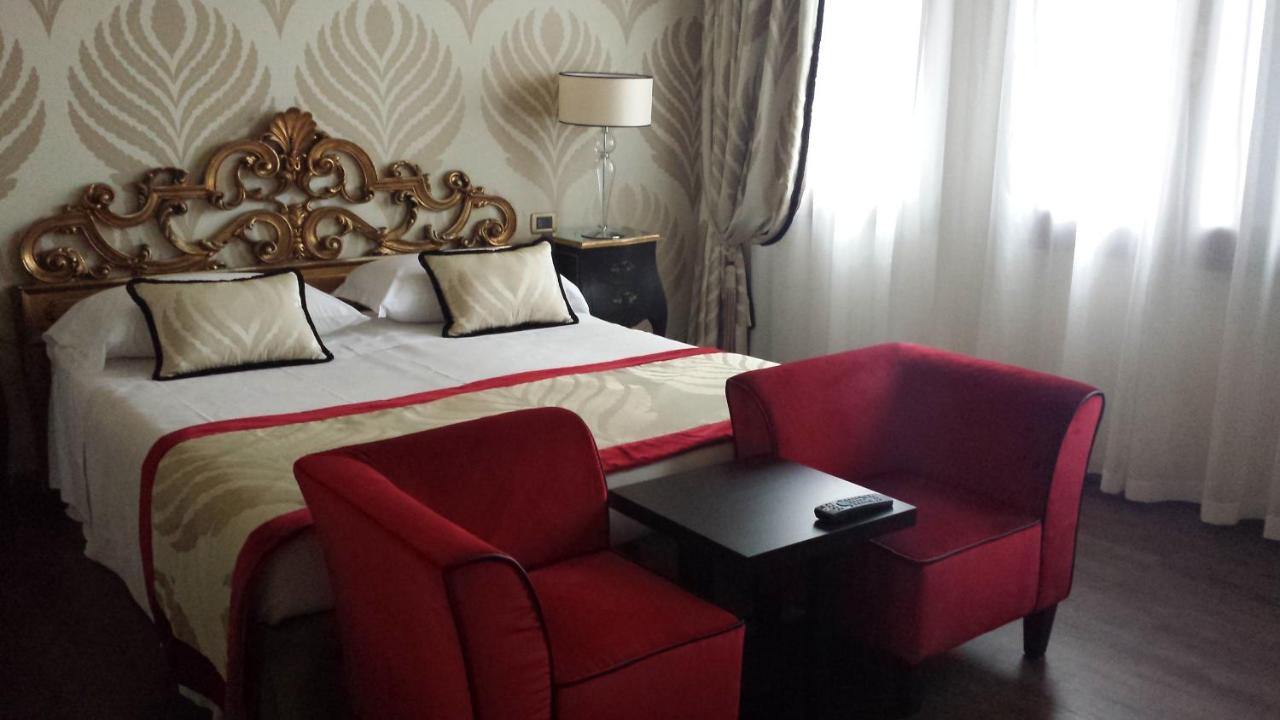 Hotel Amadeus photo 3