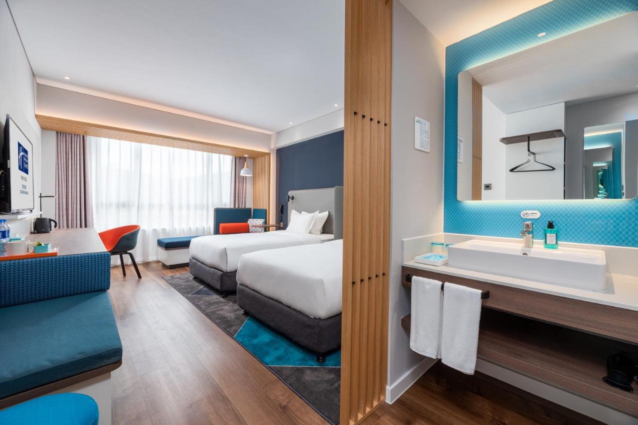 Holiday Inn Express Dongyang Hengdian by IHG