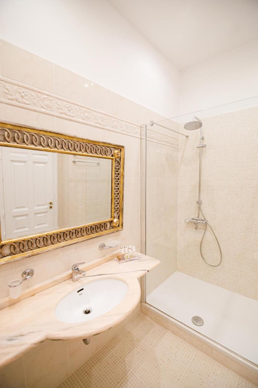 Palaiologos Luxury City Hotel photo 2