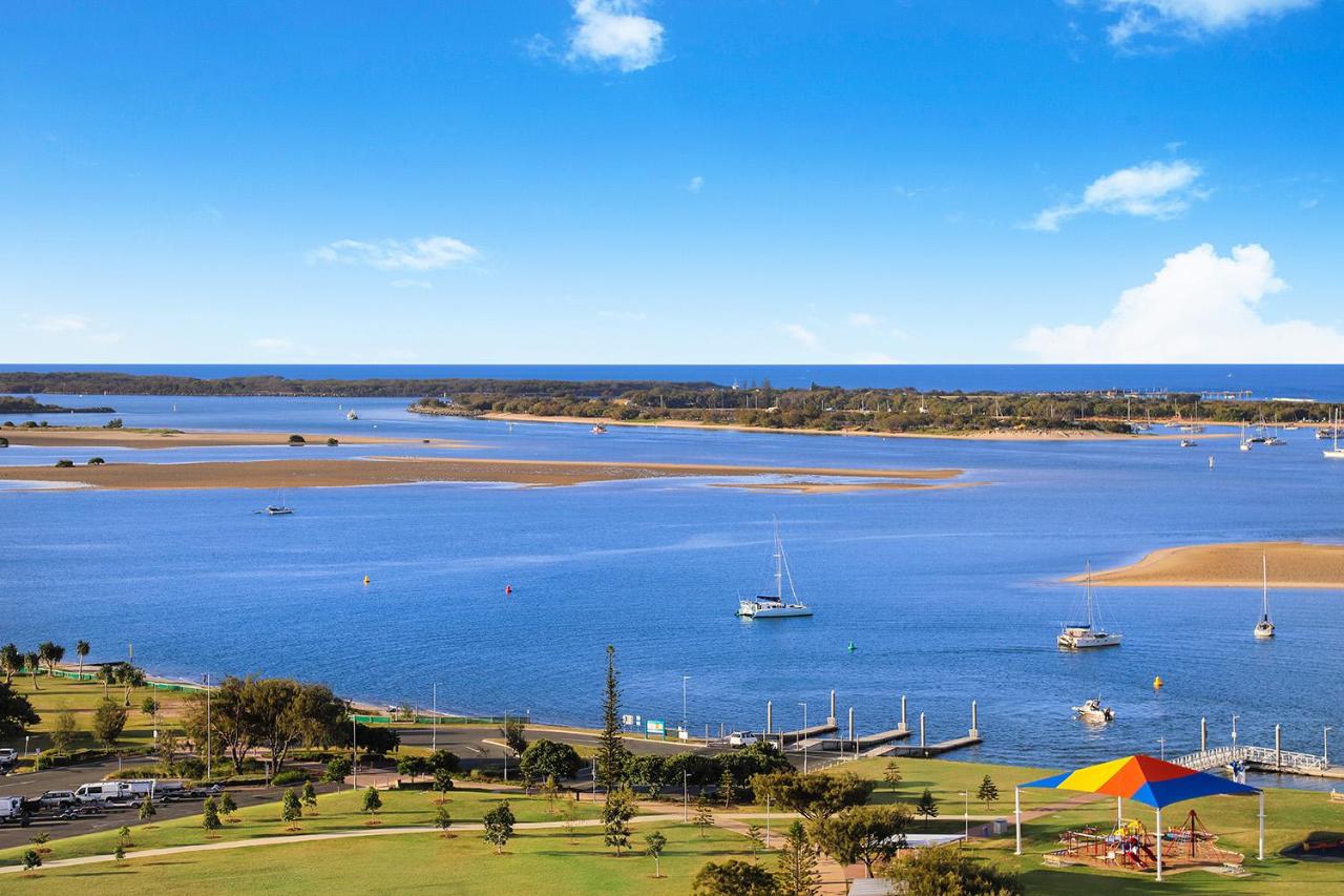 Palmerston Tower on Southport Broadwater photo 2