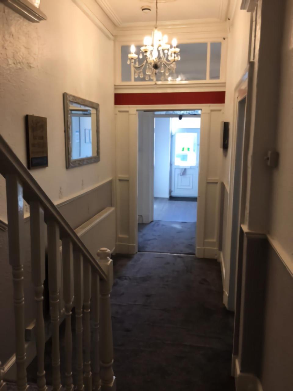 Photo - MyRoomz Seaview Hotel