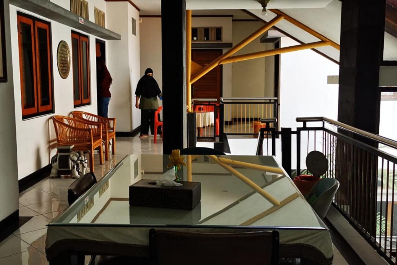 Dinnar Homestay Gayungan Syariah RedPartner photo 2