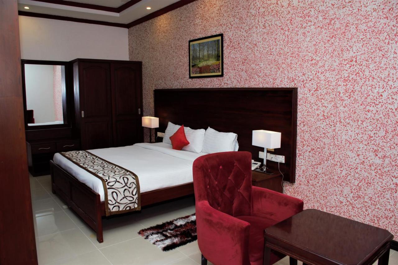 Hotel Blue Sapphire photo 2