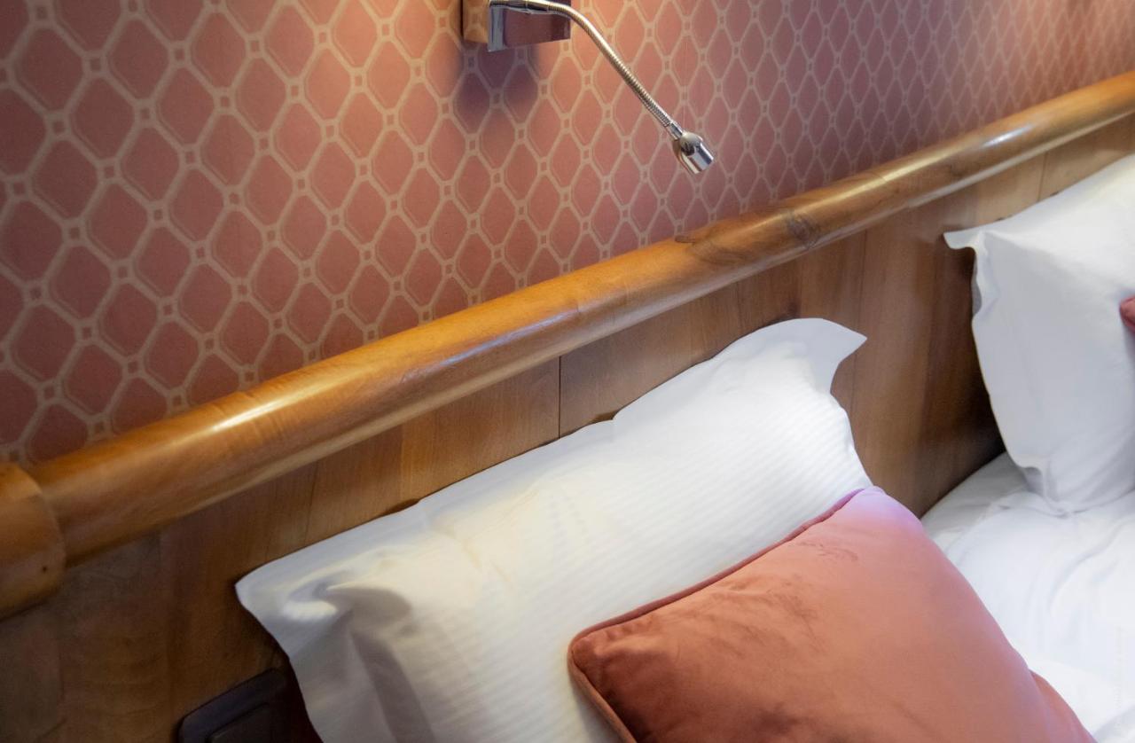 Hotel de Charme La Bonne Adresse - Logis hotels photo 2