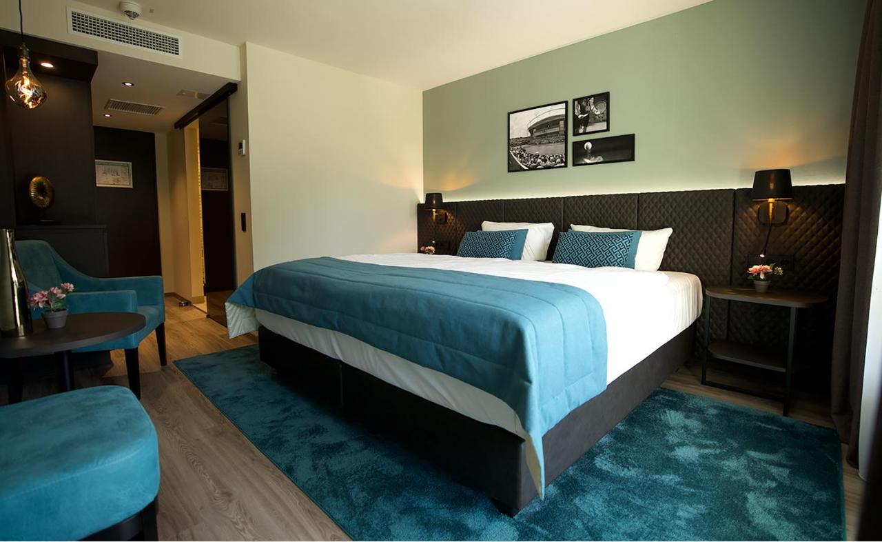 COURT HOTEL - 4