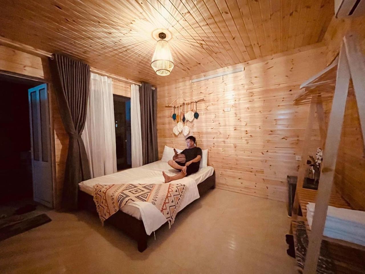 Khách sạn Anh Đào