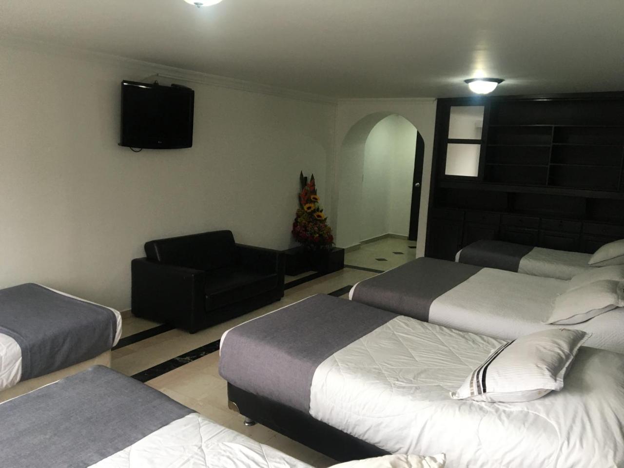 Hotel Ejecutivo Av la Esperanza photo 4