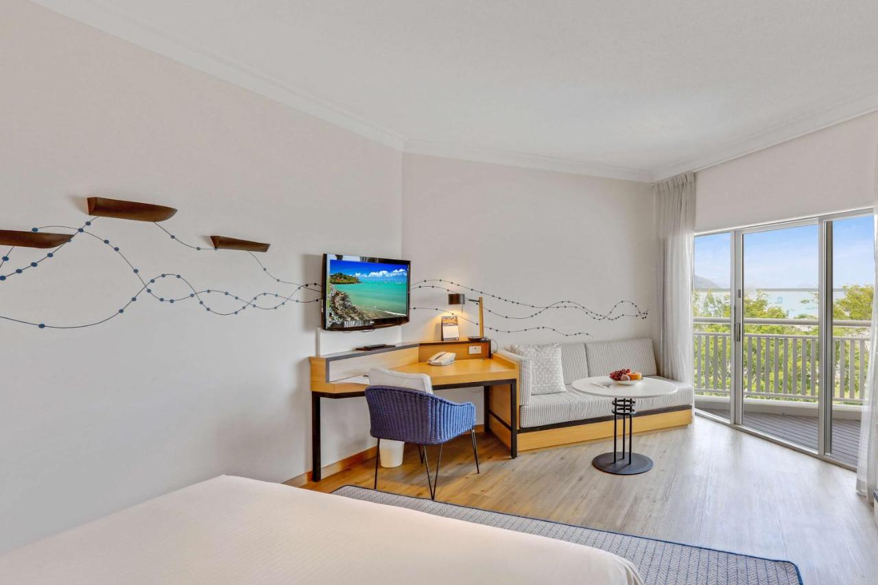 Shangri-La Hotel The Marina Cairns photo 3