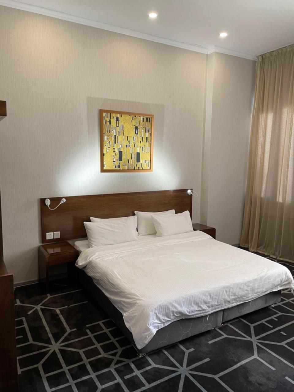 City Centre Hotel photo 2