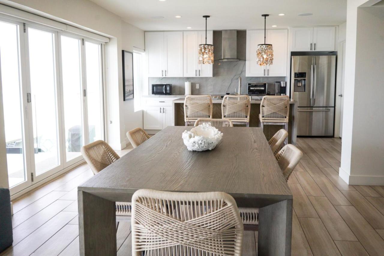 Ocean Villas Beach Front - 2