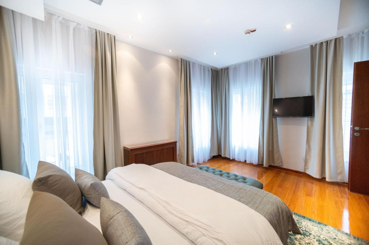 NATALI Luxury Suites - Parking -Self Check-in - Pedestrian Zone photo 4