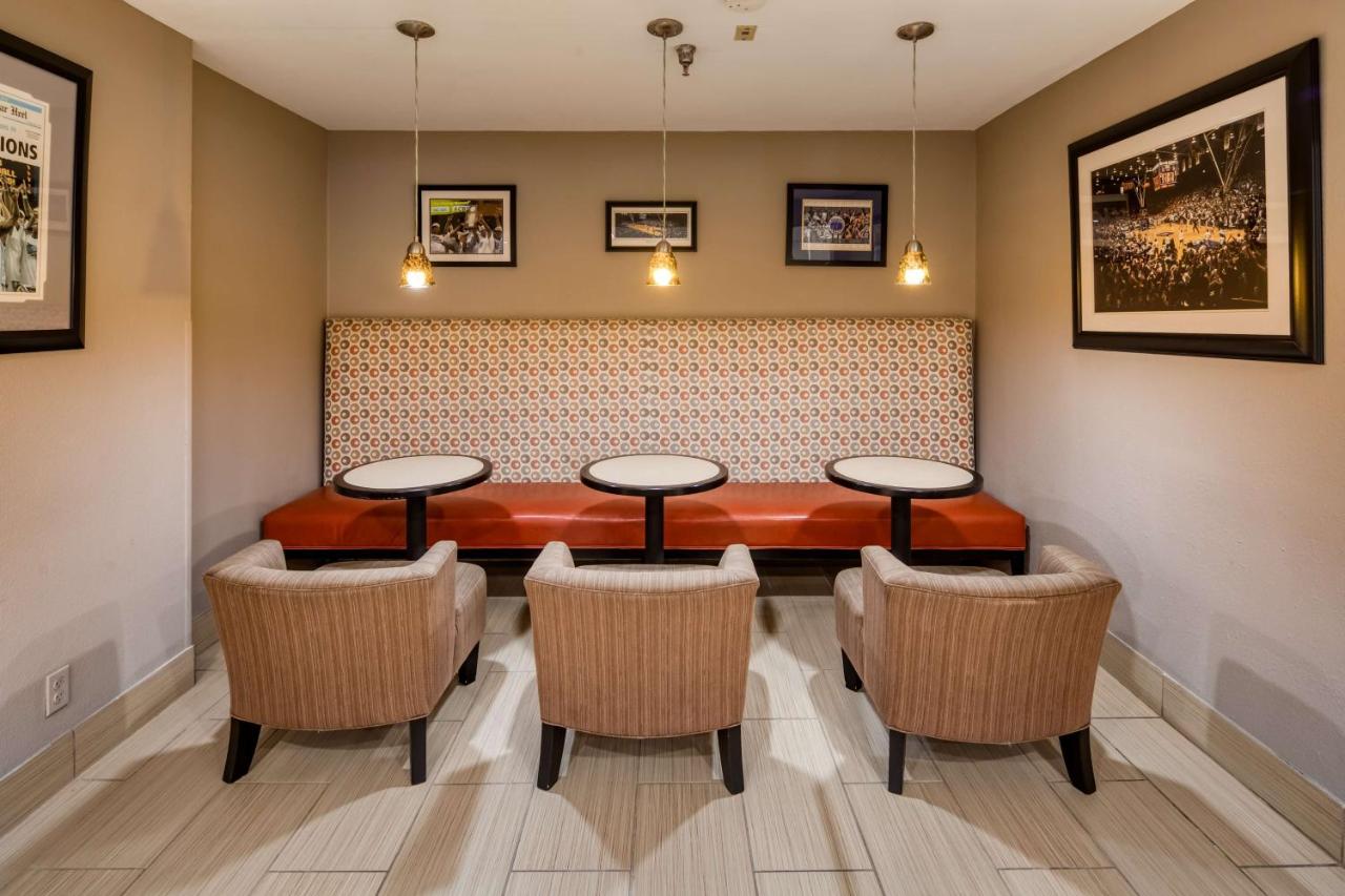 Foto - SureStay Plus Hotel by Best Western Durham Medical Center