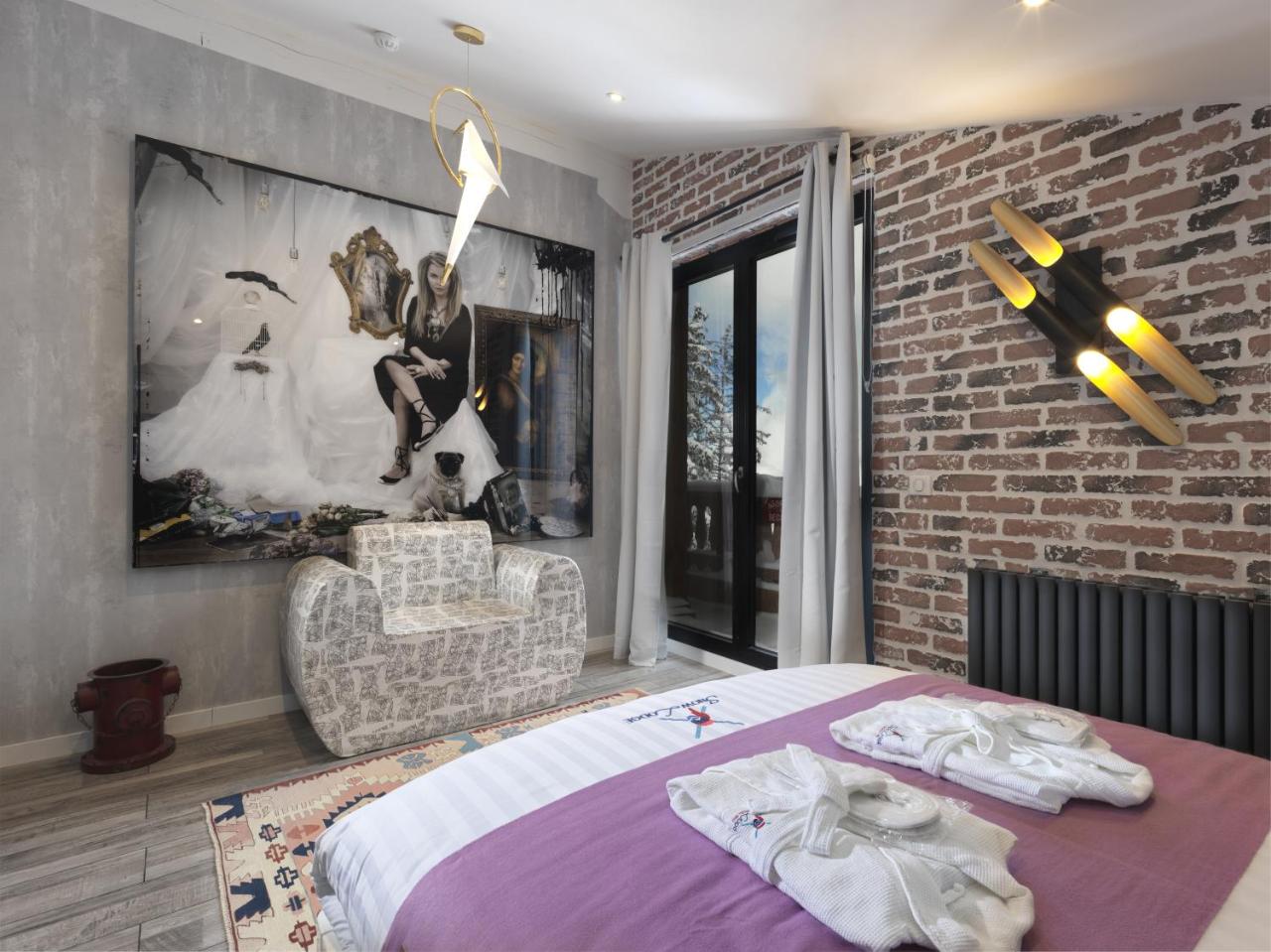 Snow Lodge Hotel Courchevel 1850 photo 4