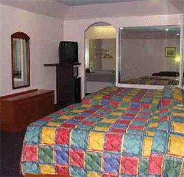 Foto - Travelers Inn and Suites Liberty