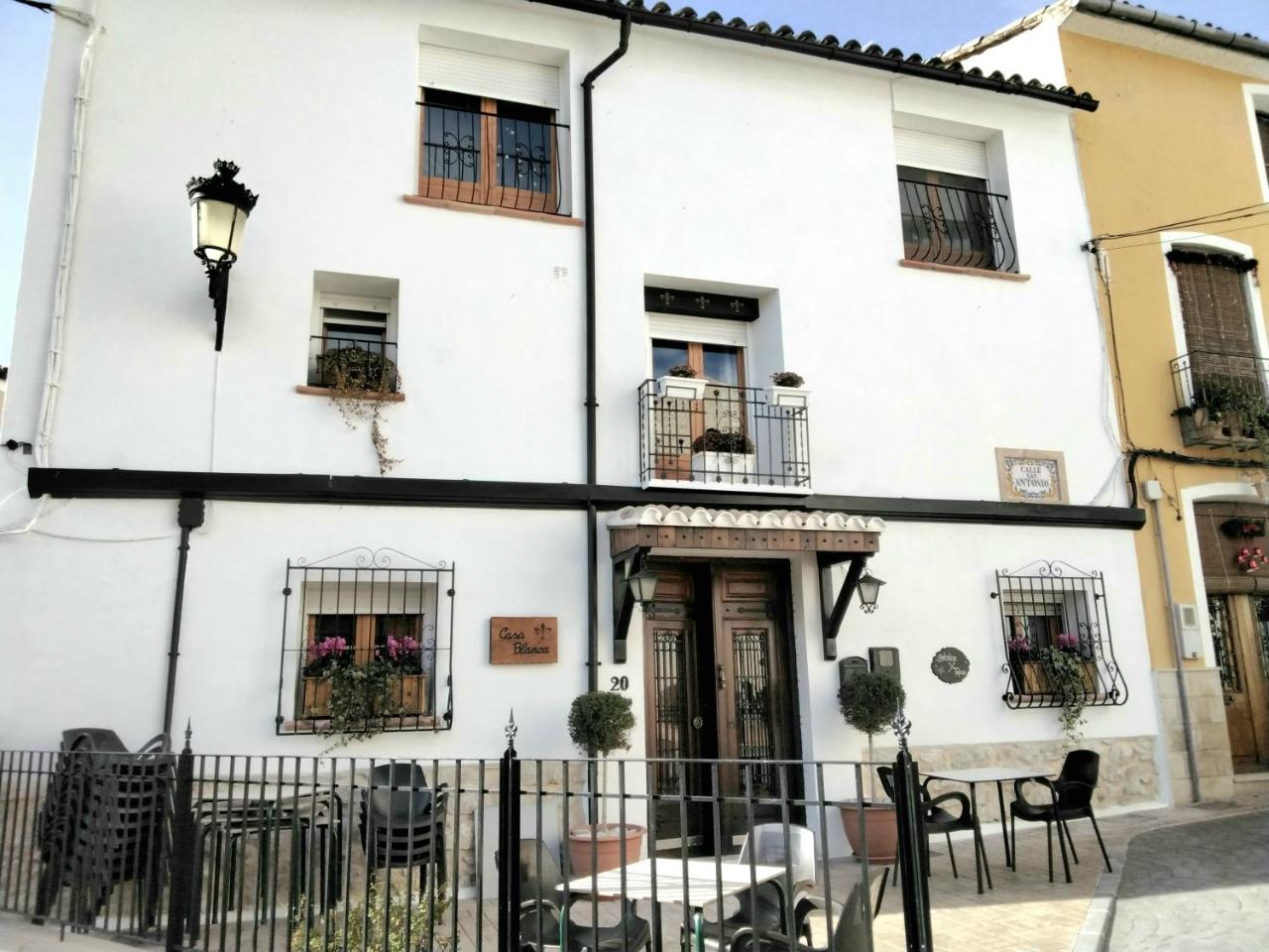 Casa Blanca - 4