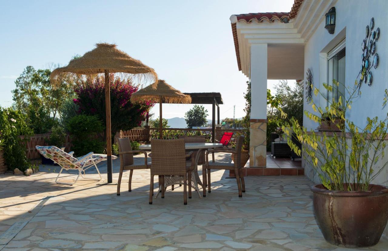 Photo - Hotel Cortijo de Salia