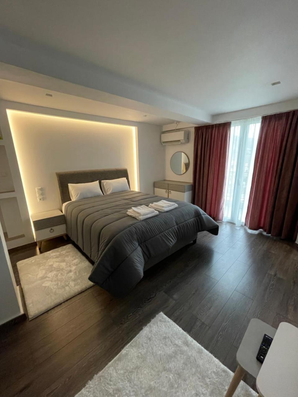 Varvitsiotis Studios - 4