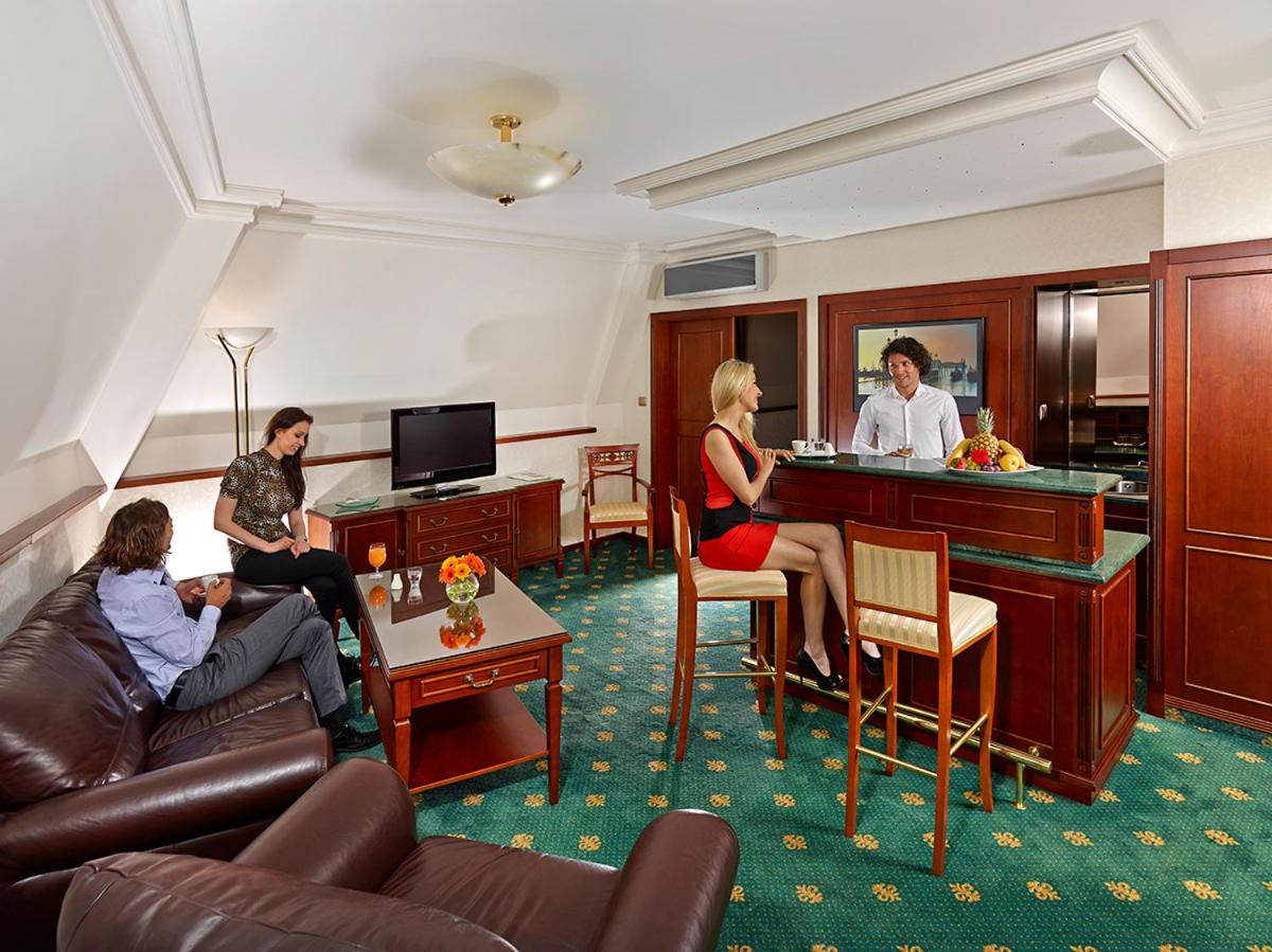 Hotel Stefanik - 5