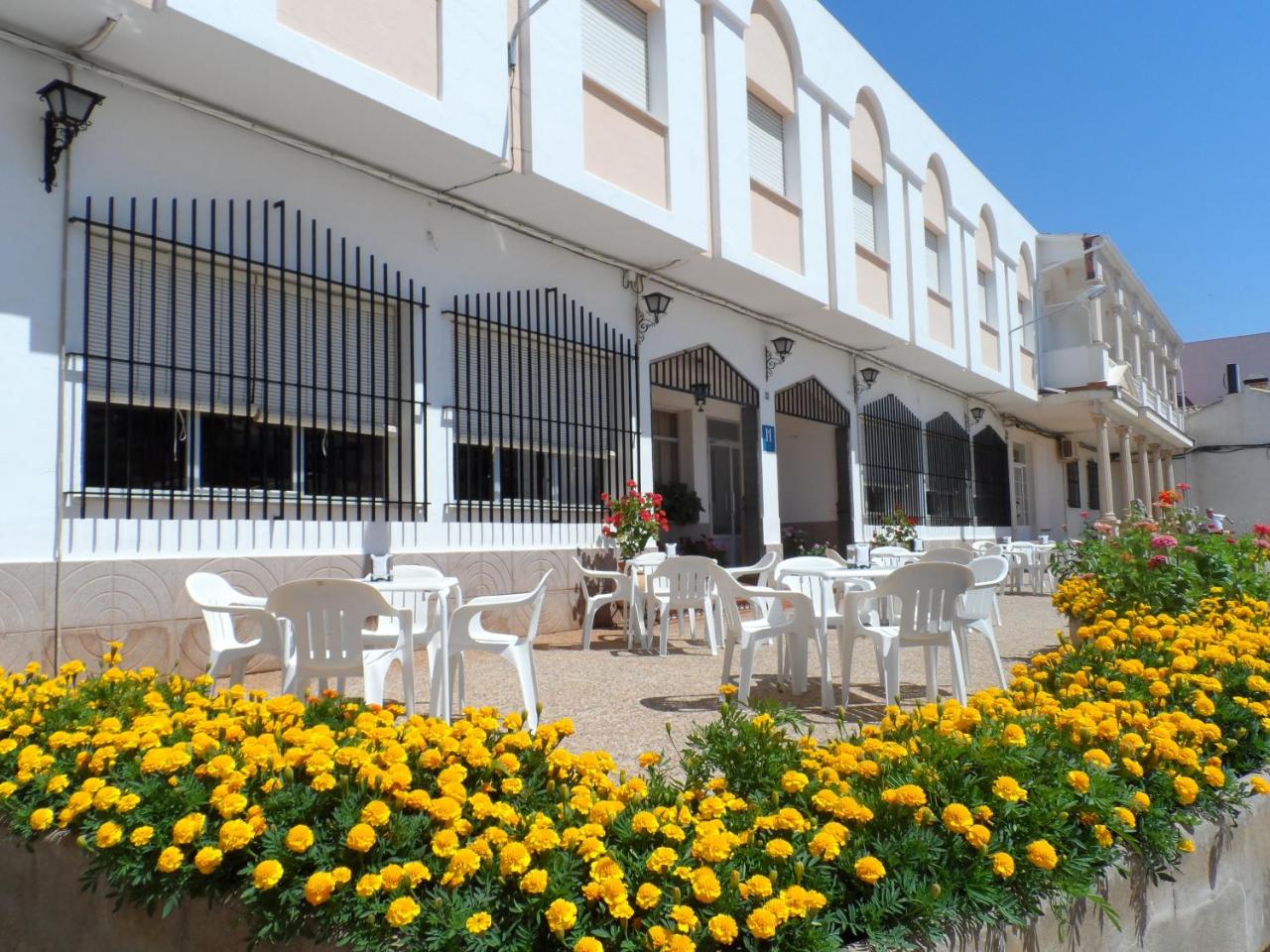 Hostal La Noria photo 2