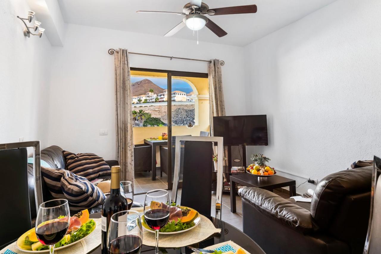 Panoramic 2 Bed Penthouse - 4