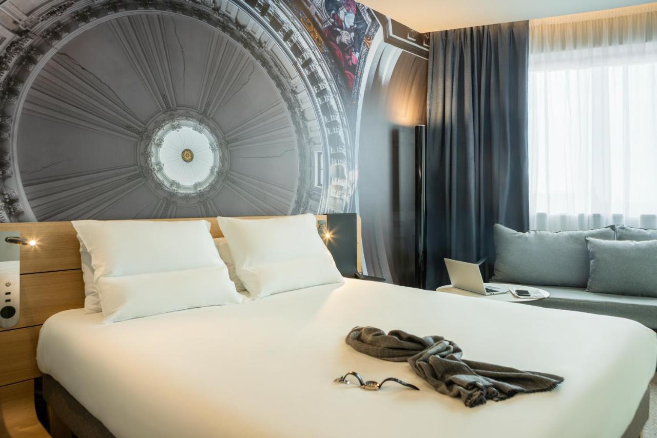 Novotel Paris 20 Belleville photo 3