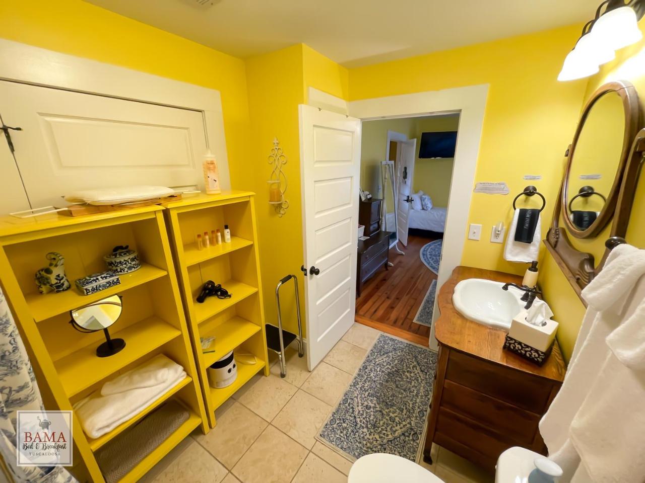 Bama Bed and Breakfast - Capstone Suite photo 2