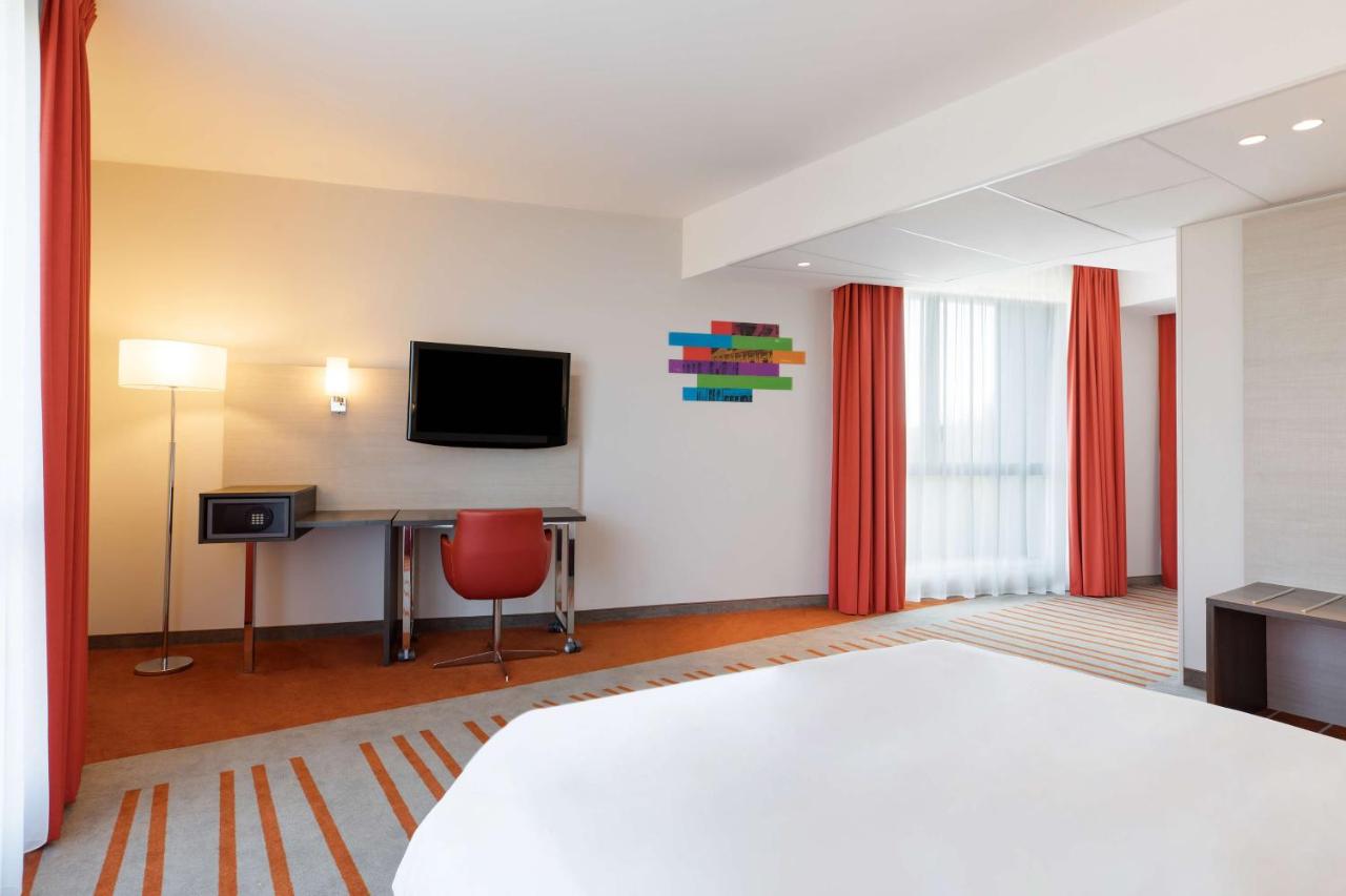 Park Inn by Radisson Lille Grand Stade - 4